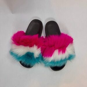 Women’s Colorful Faux Fur Fluffy Slide Sandals Open Toe Slippers - Size 8 - NWOT